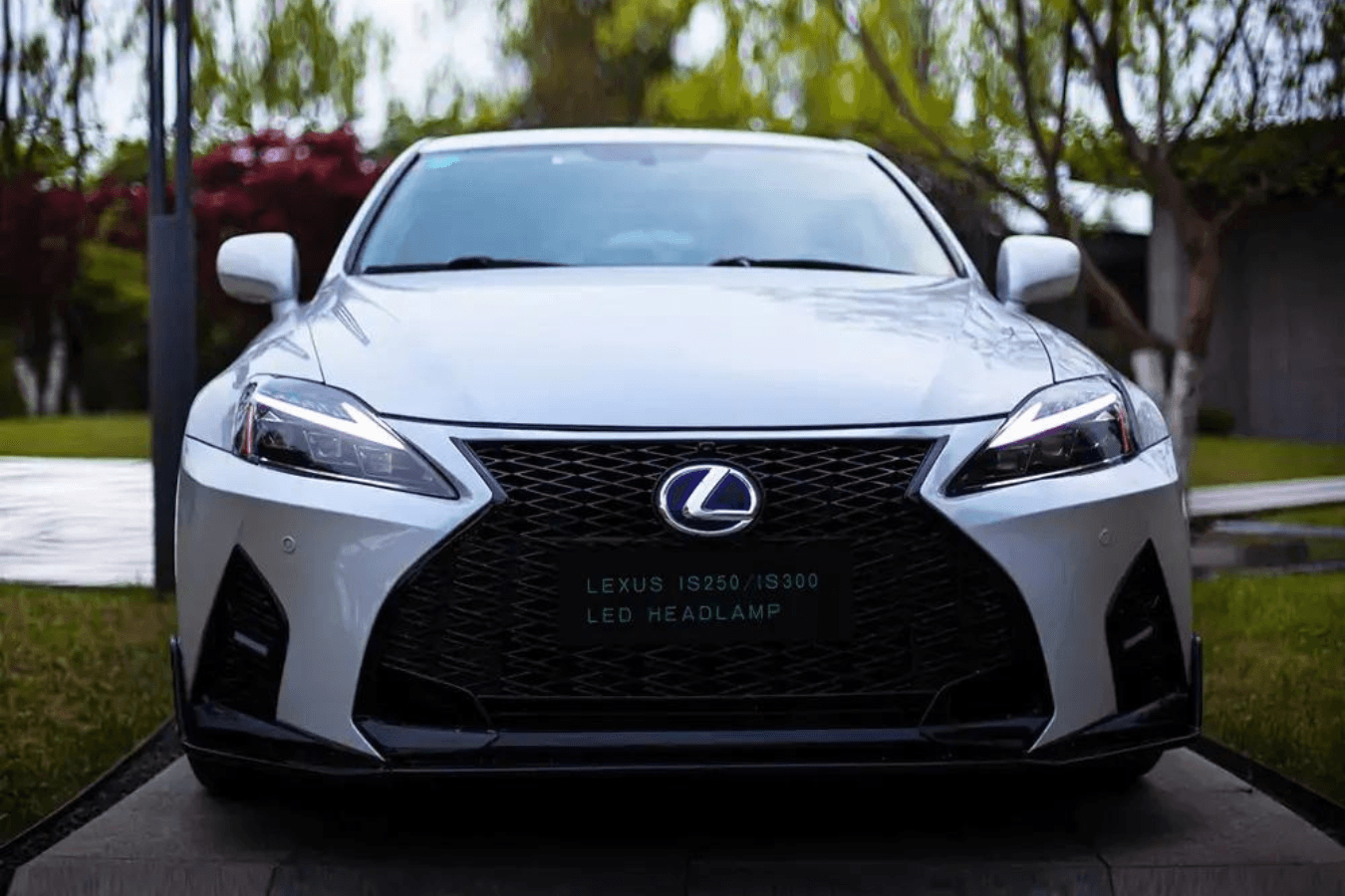 Lexus IS250/IS250C/IS350/IS220d & ISF(XE20) Smoked Matrix Projector Headlights (2006-2014)