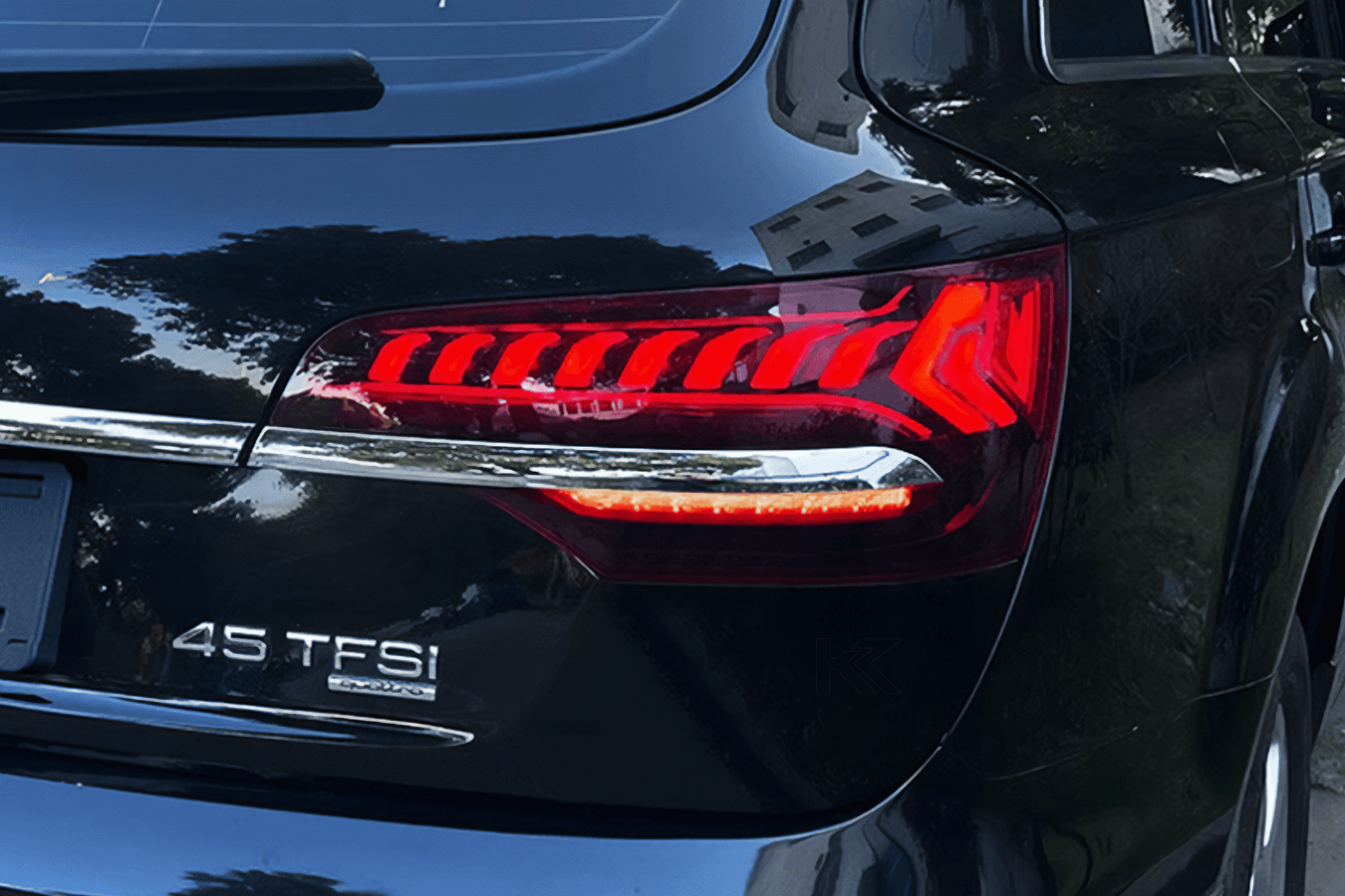 Audi 1st Gen Q7 Matrix LED Taillights (2006 - 2015)