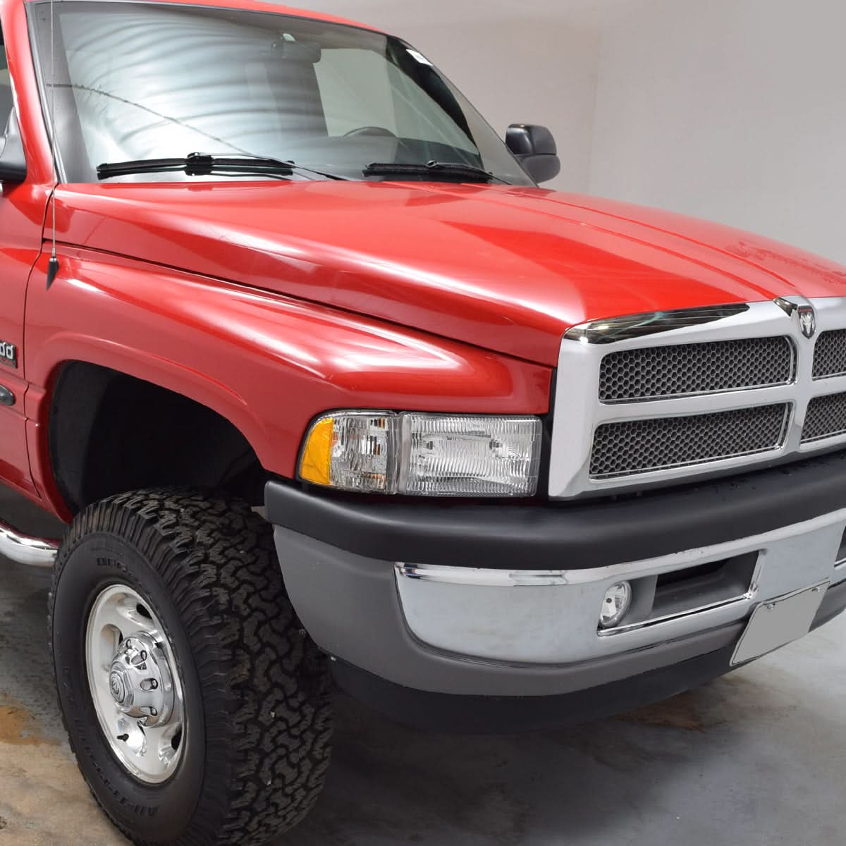 94-02 Dodge Ram OEM Style Right Headlight - Chrome Housing
