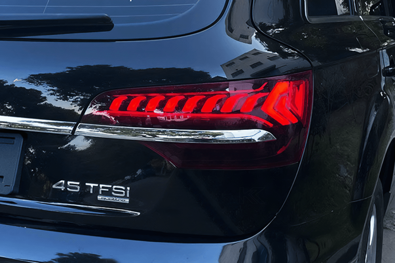 Audi 1st Gen Q7 Matrix LED Taillights (2006 - 2015)