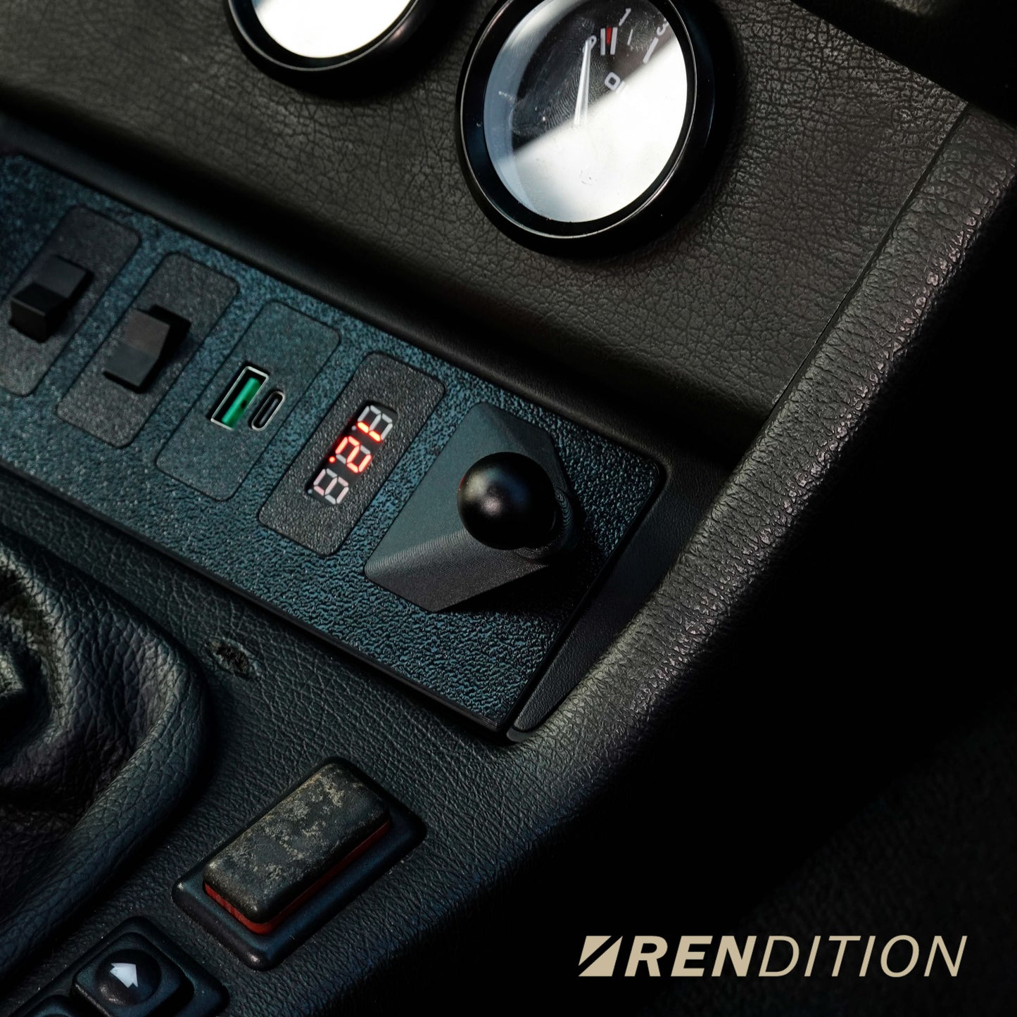 BMW E30 FRONT USB CHARGING MODULES
