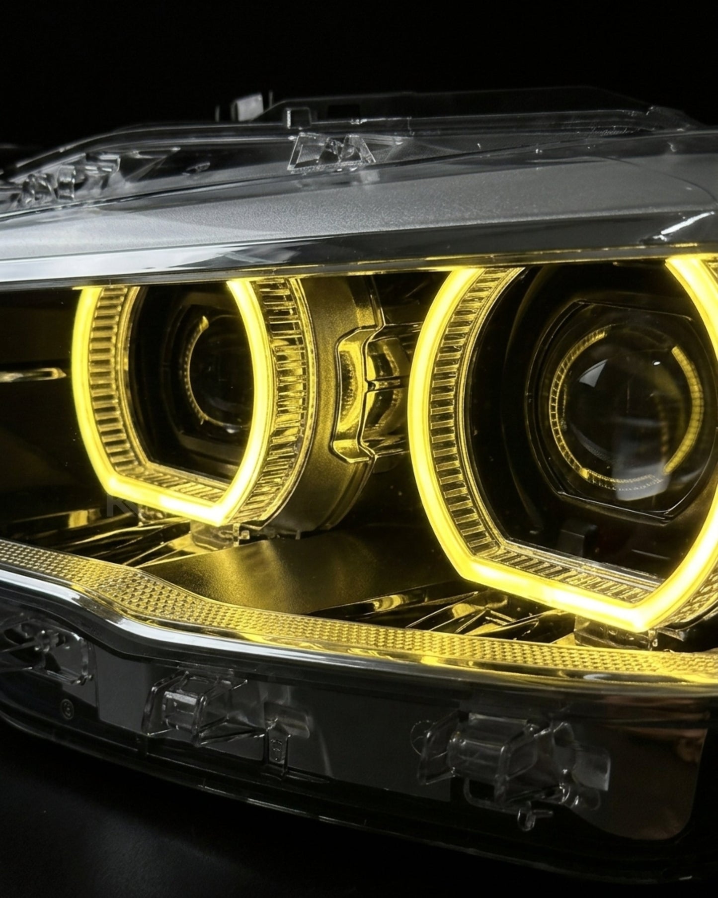 BMW 1 Series F20 / 118i Dual-Color (Yellow / White) LED Headlight Assembly with High / Low Beam 2015 - 2018