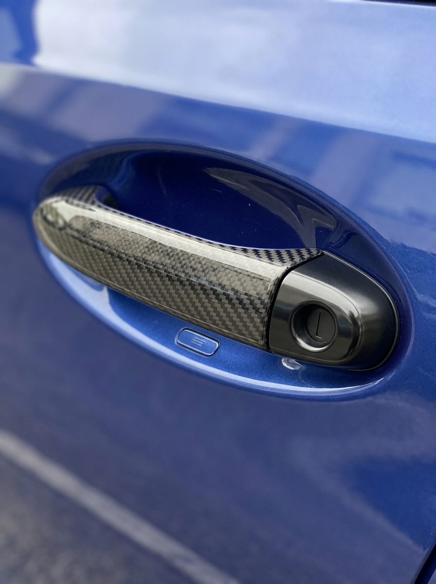 BMW 5 Series G30 F90 Carbon Fiber Door Handle Cover (2017+)