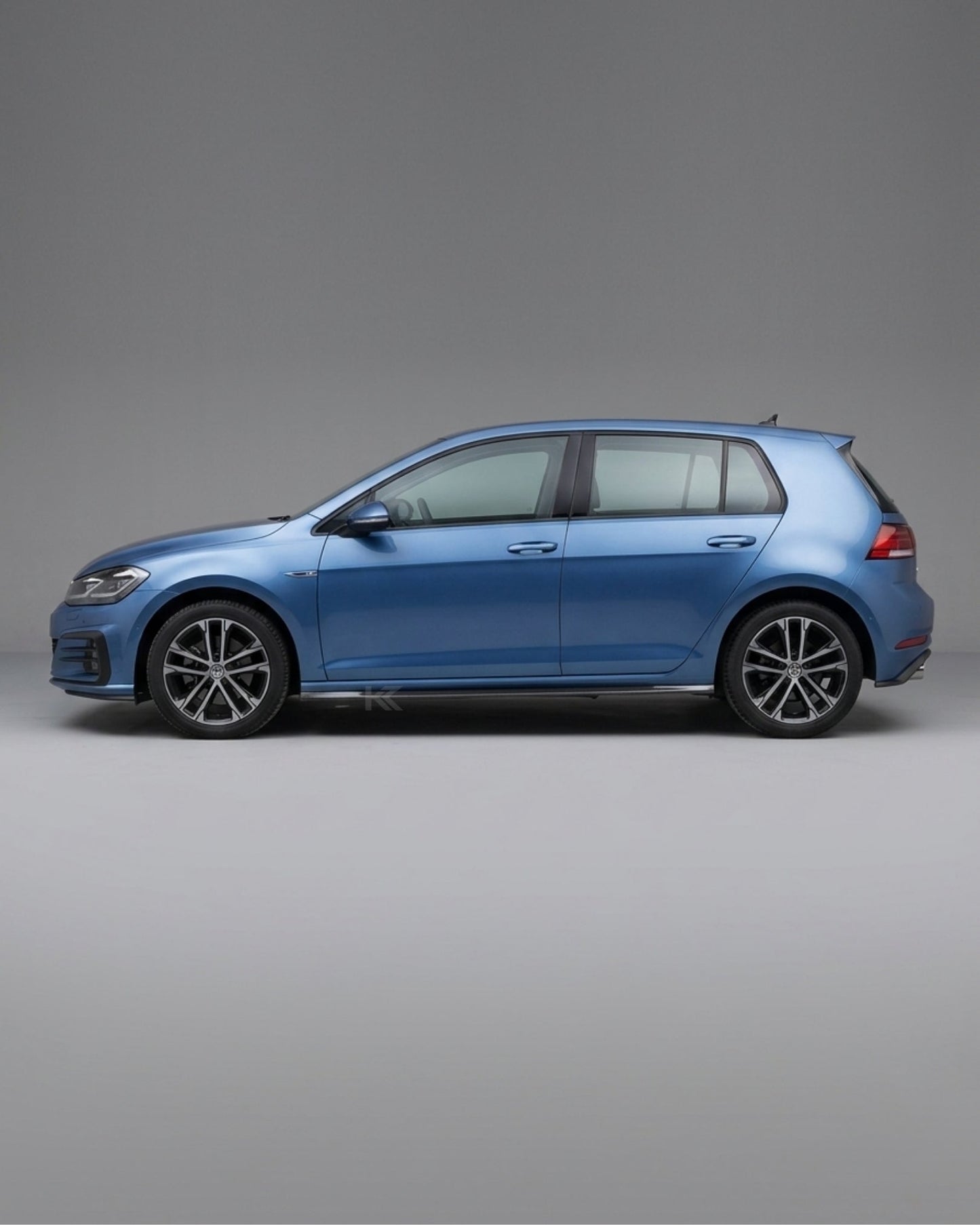 2014–2018 Volkswagen Golf R / R-Line MK7 / MK7.5 Side Skirt Extensions – Carbon Fiber