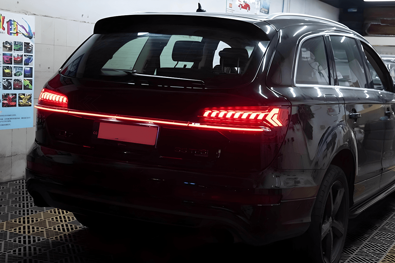 Audi 1st Gen Q7 Matrix LED Taillights (2006 - 2015)