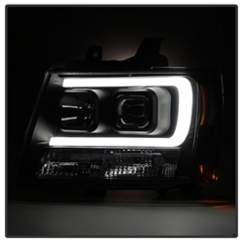 Spyder 07-14 Chevy Suburban/1500/2500/Tahoe V2 Projector Headlights Blk PRO-YD-CSUB07V2-DRL-BK