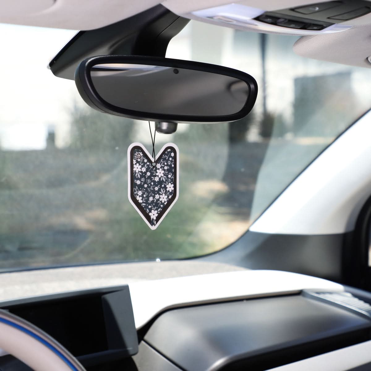 Young Leaf Fresh Squash Floral Paper Hanging Air Freshener
