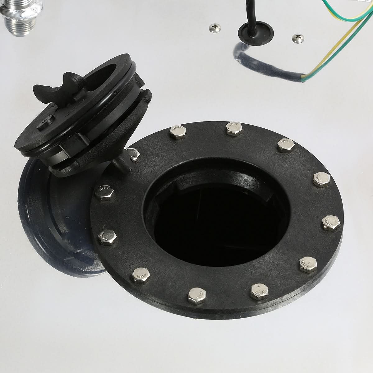 20 Gallon Aluminum Fuel Cell Gas Tank with Level Sender - Polished