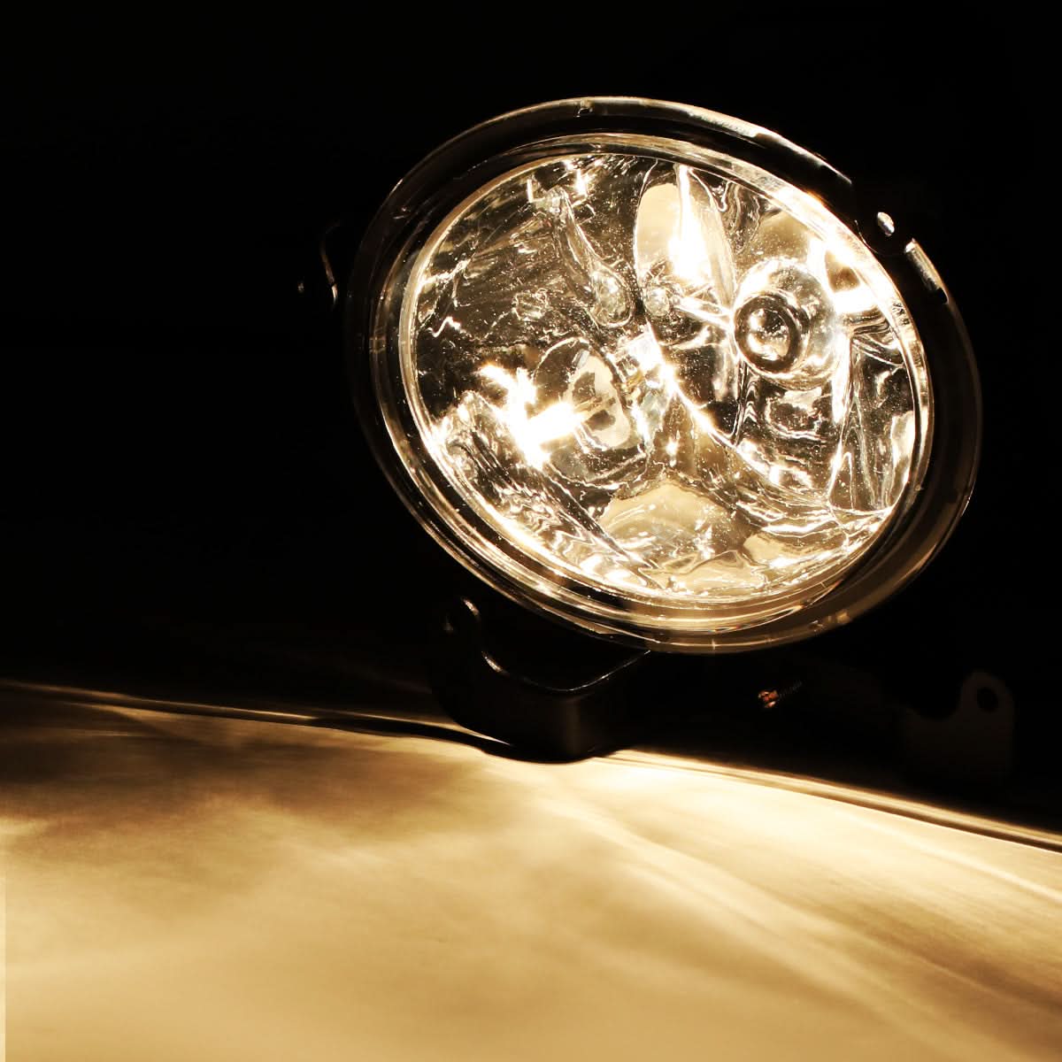 03-06 Hyundai Accent Fog Lights - 881 Bulb - Amber