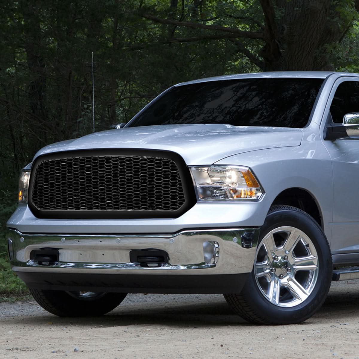 13-19 Dodge Ram 1500 Honeycomb Mesh Grille - Matte Black