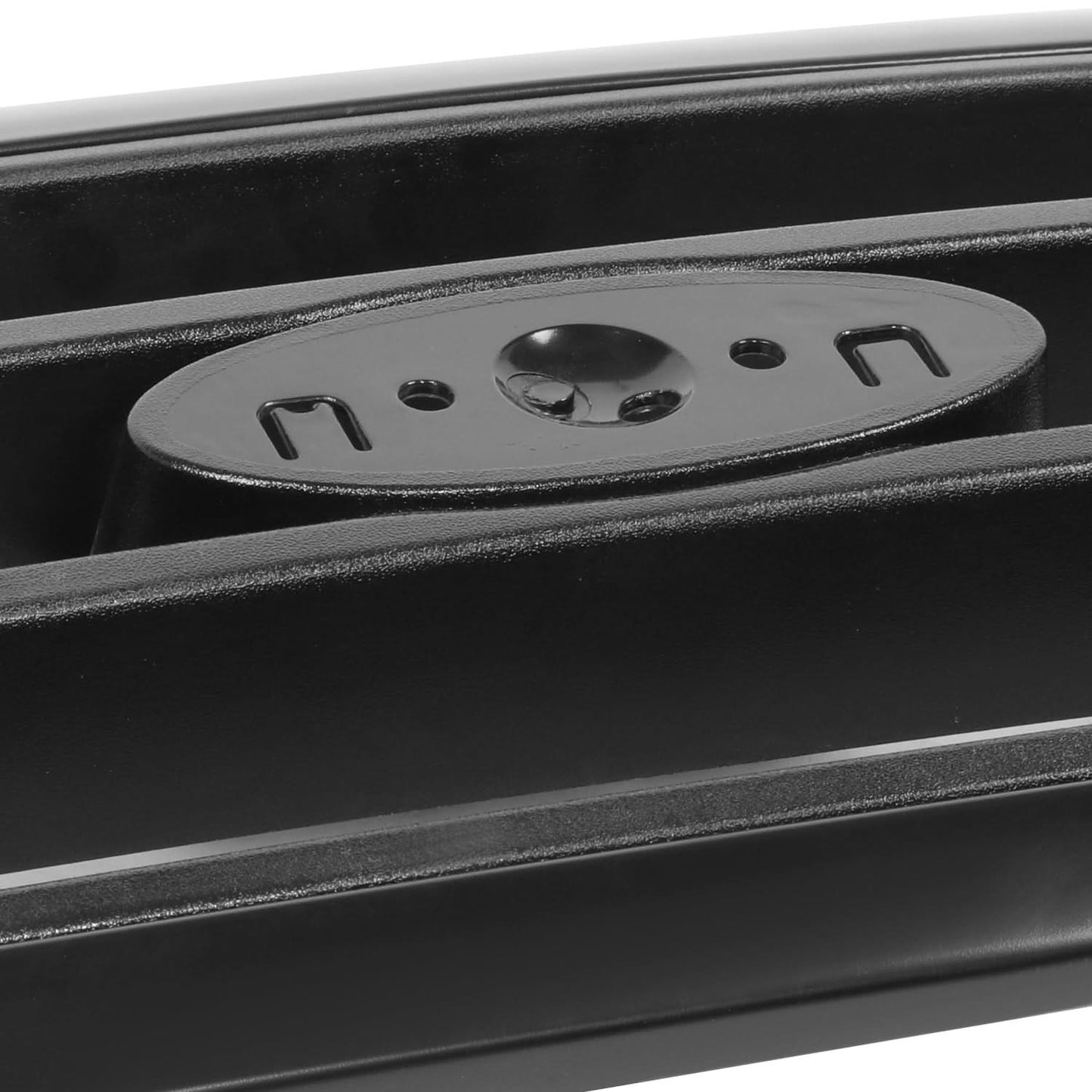 1998-2005 Ford Ranger Black Front Grille with Argent Bar