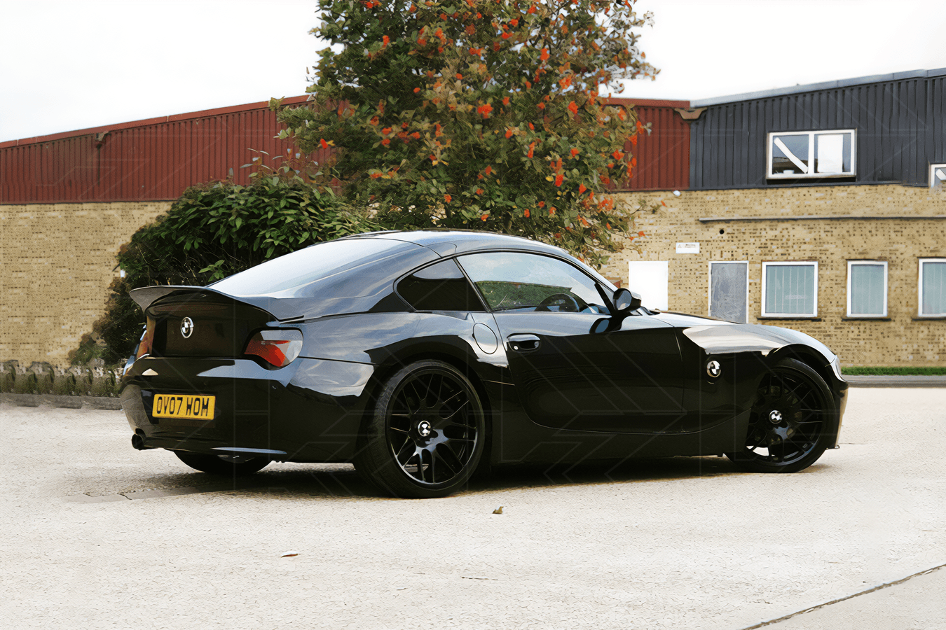 BMW Z4 E85/E86 Black Hyper Duck Tail Trunk Spoiler V2 (2003 - 2008)