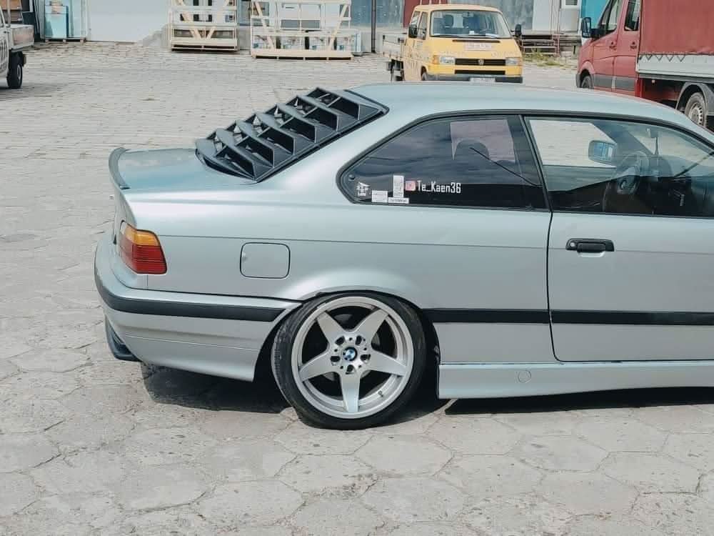BMW E36 Coupe Series 3 Black Back Windshield Louvers (1992 - 1999)