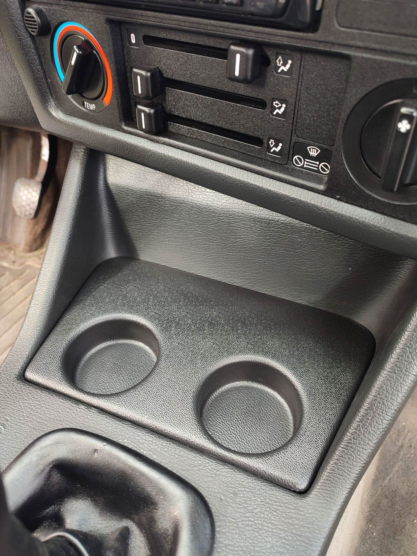 BMW E30 Modern Cup Holder V2