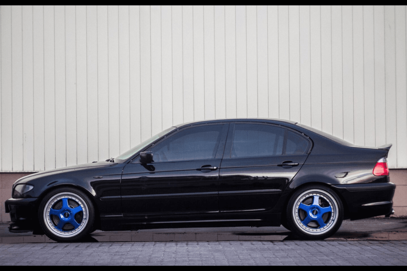 BMW e46 Sedan Series 3 CSL Inspired Ducktail Spoiler (1999 - 2005)