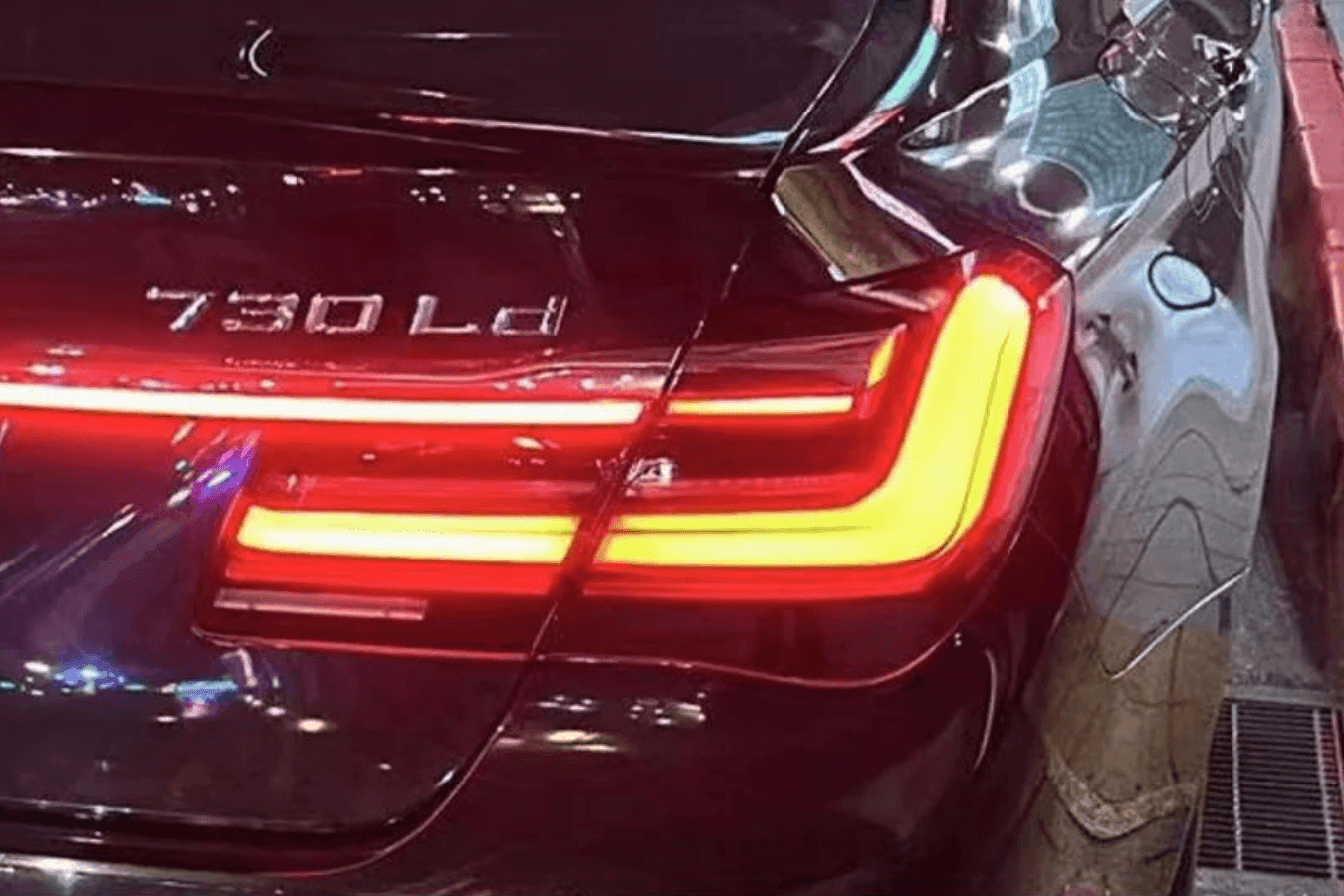 BMW F02 7 Series Red LED Luxury Beam Style Tail Lights (2008 - 2015)