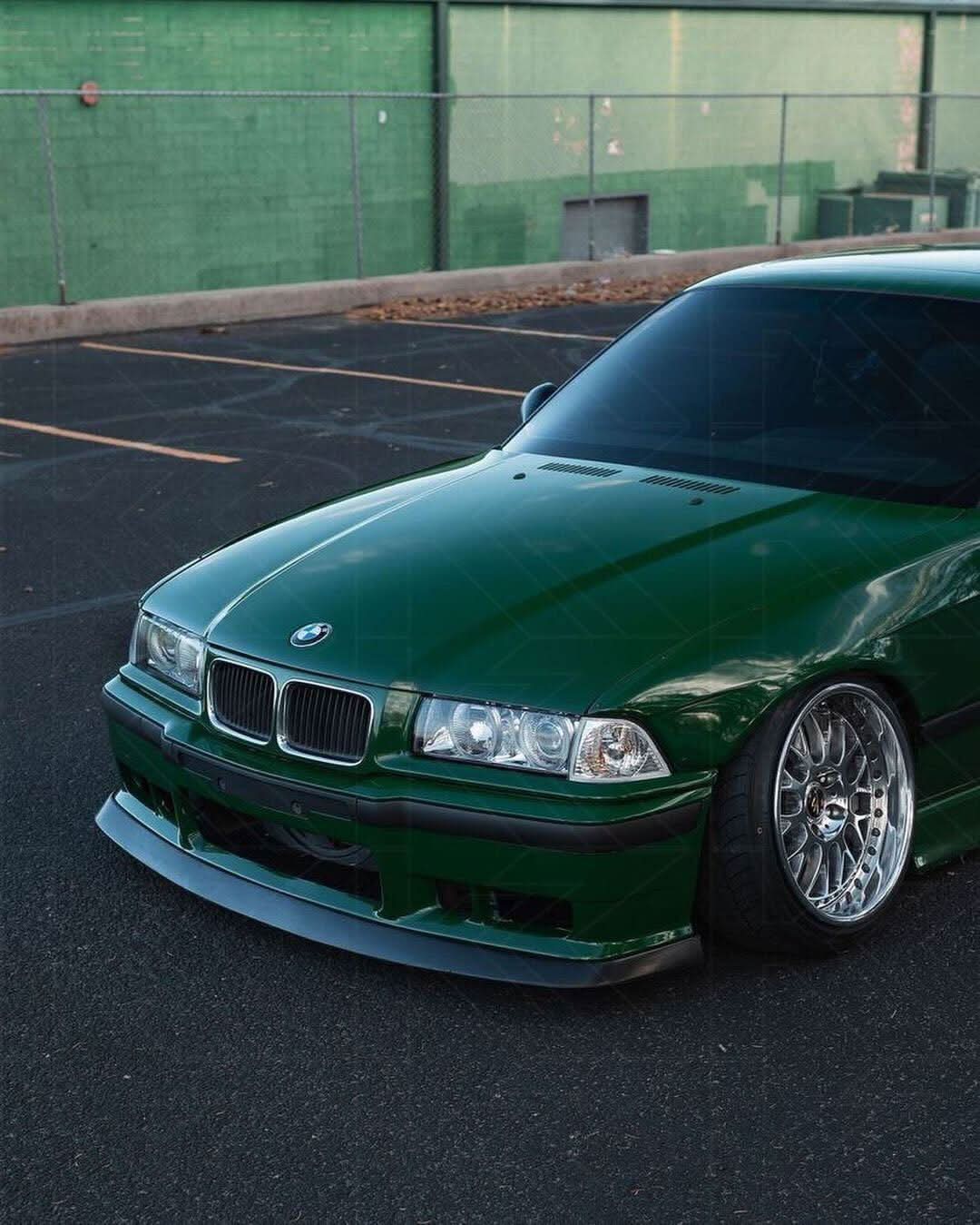 E36 Rear Bumper Splats - Non M (1999-2000)