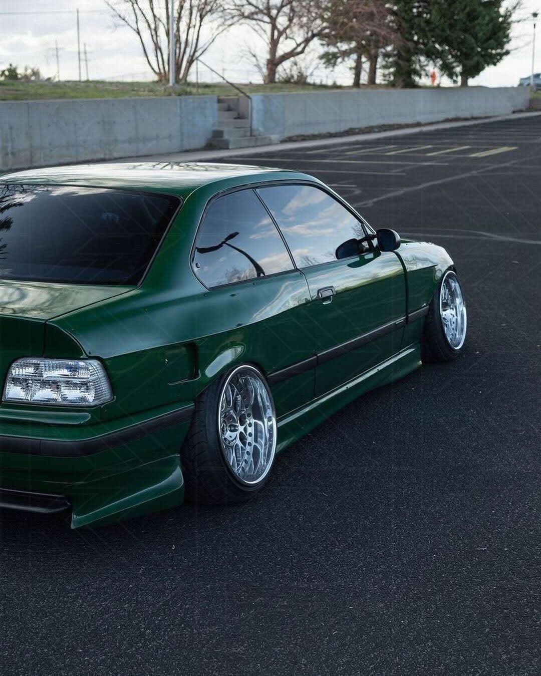E36 Rear Bumper Splats - Non M (1999-2000)