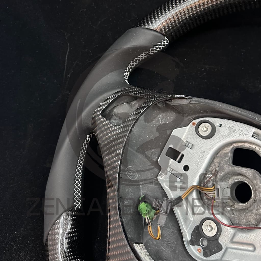 IN STOCK - 2006-2011 BMW E9X/E8X Sport Carbon Fiber Steering Wheel
