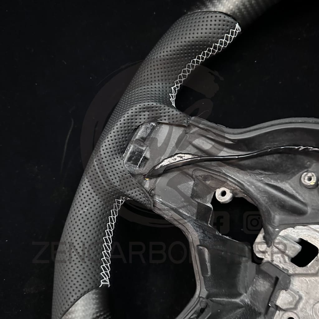 IN STOCK - 2021+ Ford F150 Raptor Heated Carbon Fiber Steering Wheel